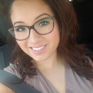 Meet your Posher, Bella